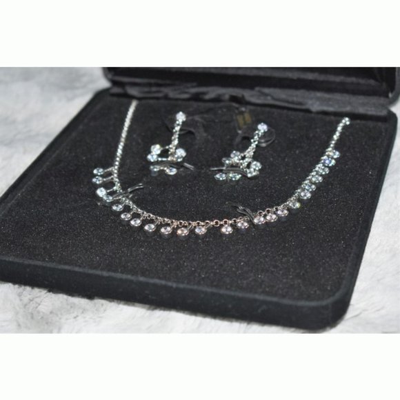 NWT RARE Mary Kay necklace and earring jewelry set dangle sparkle silver circle - Picture 3 of 5